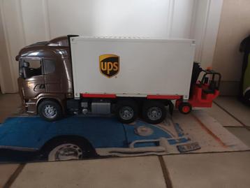 UPS speelgoedvrachtwagen beschikbaar voor biedingen