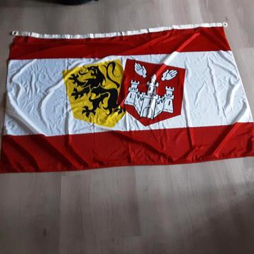 Grote vlag beschikbaar voor biedingen