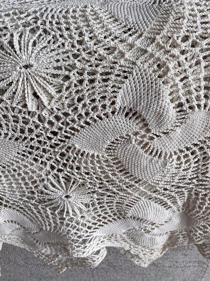 Beddensprei of tafelblad, Antiek en Kunst, Antiek | Tapijten, Tafelkleden en Textiel, Ophalen