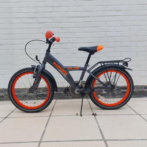 Thombike Volare 18 inch rood zwart bijna nieuw jongensfiets, Fietsen en Brommers, Fietsen | Jongens, Zo goed als nieuw, 18 inch