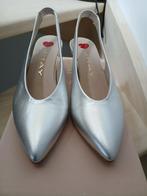 zilverkleurige lederen pumps, Overige kleuren, Nieuw, Ophalen of Verzenden, Pumps