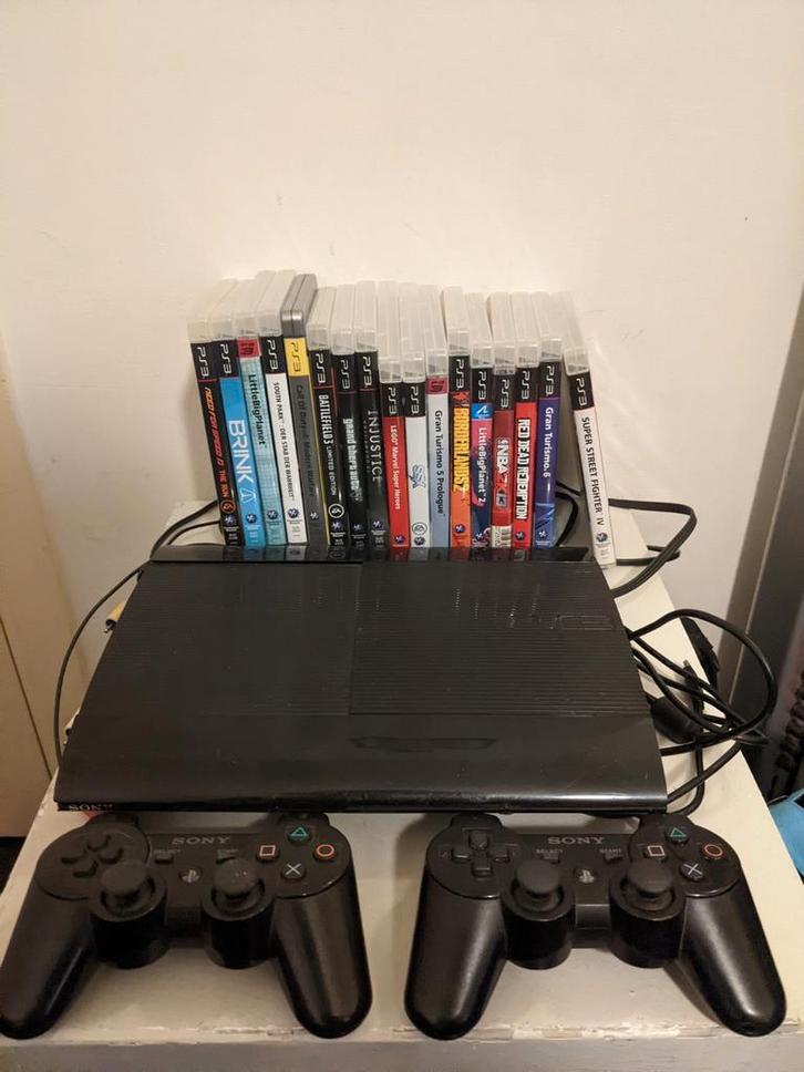 Playstation 3 Super Slim 500gb Met 17 Games!!!, Games en Spelcomputers, Spelcomputers | Sony PlayStation 3, Zo goed als nieuw