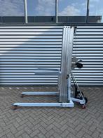 Genie SLC-24 Materiaallift kanaallift (bj 2006)
