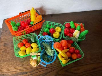 Speelset groenten en fruit beschikbaar voor biedingen