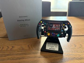 Lewis hamilton Stuur Mercedes 2020 Champion Minichamps 1/2 beschikbaar voor biedingen