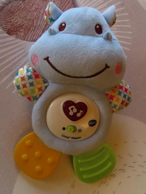 VTech - Croc' Hippo Bleu Peluche Bébé Interactive – Hochet, Kinderen en Baby's, Speelgoed | Babyspeelgoed, Rammelaar, Met licht