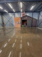 Metalen schuifpoort met isolatie.