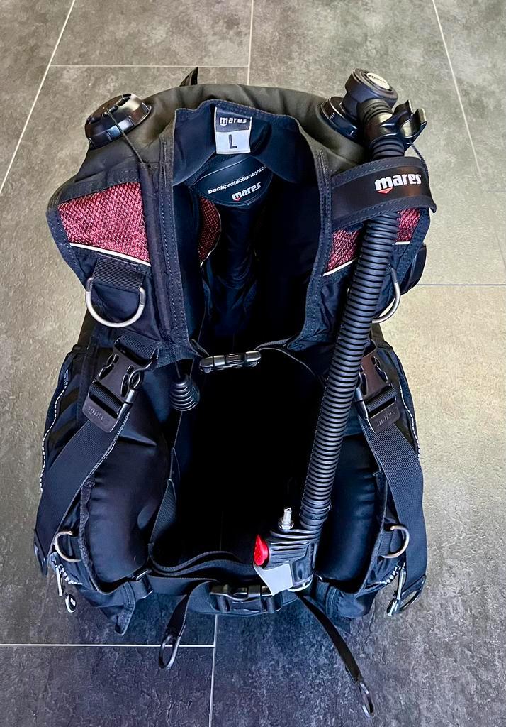 Mares trimvest (jacket) goede staat, Watersport en Boten, Duiken, Zo goed als nieuw, Trimvest of Wing, Ophalen