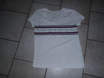 wit t-shirt maat M beschikbaar voor biedingen