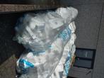 Gratis isomo, Ophalen, Gebruikt, Materiaal
