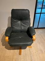 Draaibare en kipbare leren zetel met armleuningen., Huis en Inrichting, Zetels | Zetels, Ophalen, Eenpersoons, Zo goed als nieuw