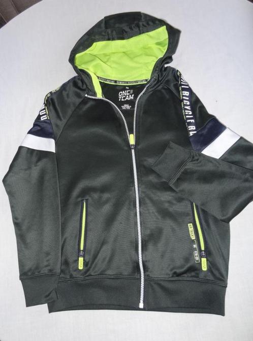 Sweater WE 146  ‘Downhill Racing’ polyester met kap, Kinderen en Baby's, Kinderkleding | Maat 146, Zo goed als nieuw, Jongen, Trui of Vest