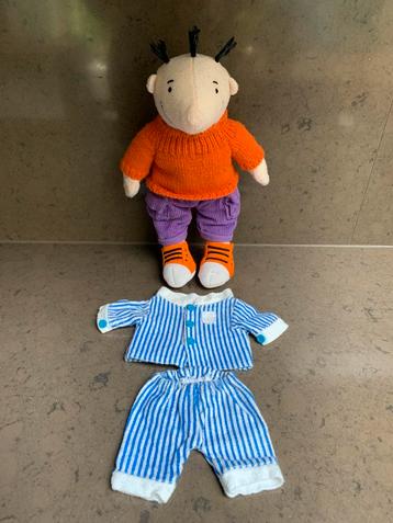 Kleine klaspop Jules beschikbaar voor biedingen
