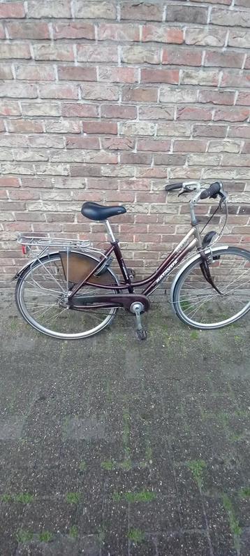 Damesfiets  beschikbaar voor biedingen