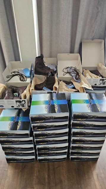 100 stuks Meindl Bergschoenen nieuw in doos handel beschikbaar voor biedingen