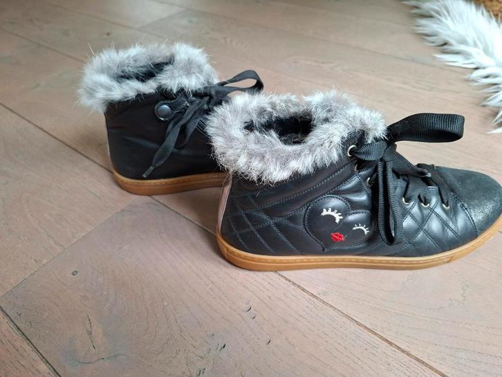 Maat 40 : lederen schoenen Rondinella nieuwstaat, Kinderen en Baby's, Kinderkleding | Schoenen en Sokken, Zo goed als nieuw, Schoenen