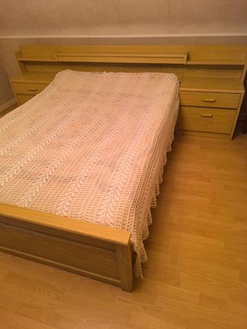 Complete slaapkamer  beschikbaar voor biedingen