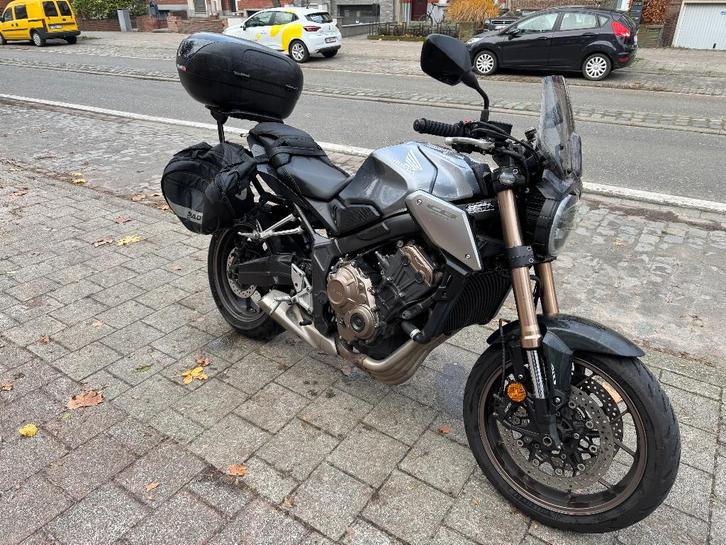 Honda CB650R 2022 met garantie tot 24/02/2027, Motoren, Motoren | Honda, Particulier, Naked bike, meer dan 35 kW, 4 cilinders