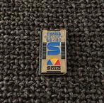 PIN - KONICA - VHS - VIDEO CASSETTE, Collections, Envoi, Utilisé, Marque, Insigne ou Pin's
