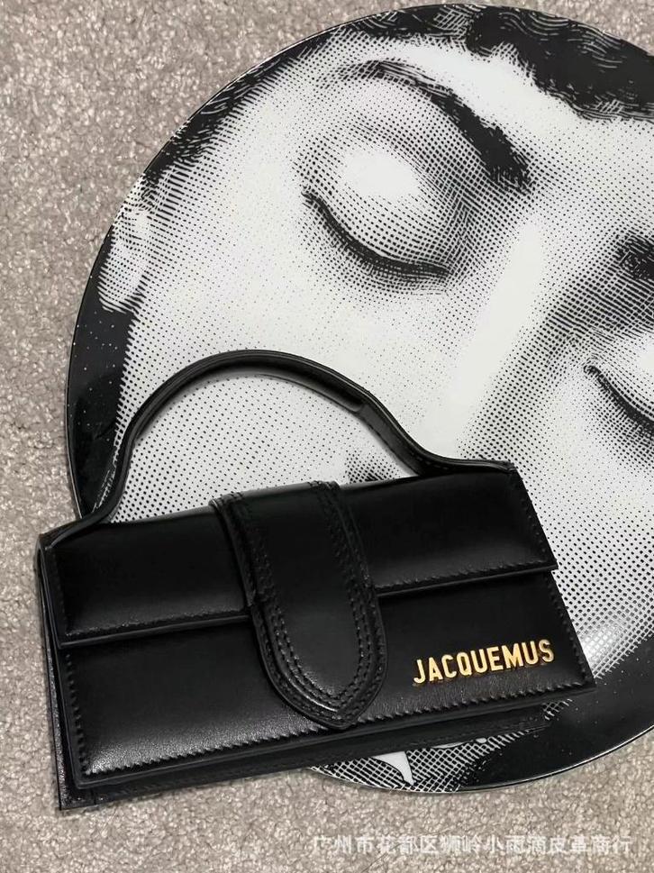 Le Bambino mini of Le Chiquito Moyen handtas van leer Nieuw, Handtassen en Accessoires, Tassen | Damestassen, Nieuw, Handtas, Zwart