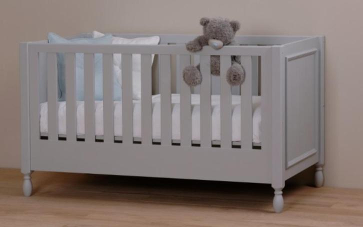 JS Dreams Mila babybed 140x70, kleur champagne of grijs, Kinderen en Baby's, Babywiegjes en Ledikanten, Zo goed als nieuw, Ledikant