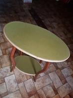 Petite table ovale à deux plateau, Enlèvement