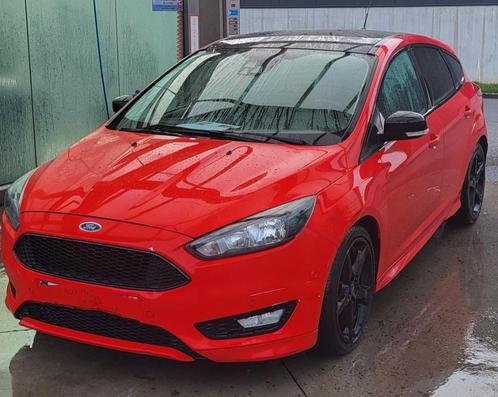 FORD FOCUS 1.0 EcoBoost 125pk Trend zwart/rood, Auto's, Ford, Particulier, Focus, ABS, Airbags, Airconditioning, Android Auto