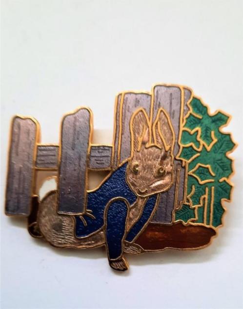 Beatrix Potter 100 jaar Pieter Konijn broche (5979-1215), Handtassen en Accessoires, Broches, Nieuw, Ophalen