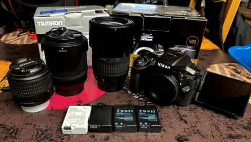 Nikon D5300 + 3 Téléobjectifs + 4 Batteries, Audio, Tv en Foto, Fotocamera's Digitaal, Gebruikt, Spiegelreflex, Nikon, Ophalen of Verzenden
