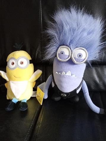 2 grote ( 30/35cm ) knuffels minions - nieuwe  beschikbaar voor biedingen