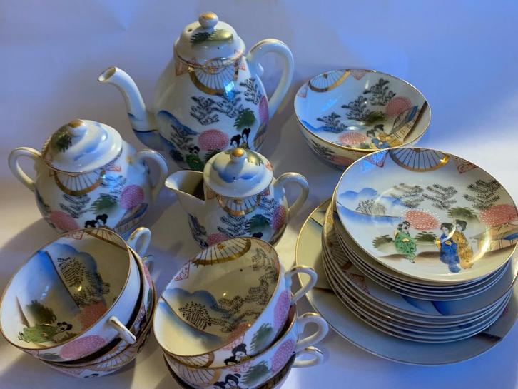 Antieke theeset 26-delig in eierschaalporselein mint staat, Antiquités & Art, Antiquités | Services (vaisselle) complet, Enlèvement ou Envoi