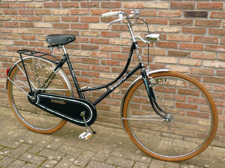 Authentieke oude Belgische damesfiets Minerva - TOPSTAAT, Fietsen en Brommers, Fietsen | Oldtimers, Ophalen