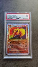 Flareon Legendary Collection Inverse Holo PSA 7, Comme neuf, Enlèvement ou Envoi, Booster box