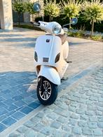 Brommer a klasse in top conditie, Fietsen en Brommers, Scooters | Vespa, Ophalen of Verzenden, Zo goed als nieuw