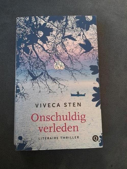 Viveca Sten - Onschuldig verleden, Boeken, Thrillers, Zo goed als nieuw, Ophalen of Verzenden