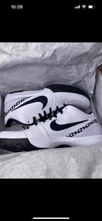 Size US11 EUR45 - Nike Kobe 4 Protro ‘Mambacita’ GIGI, Nieuw, Ophalen of Verzenden