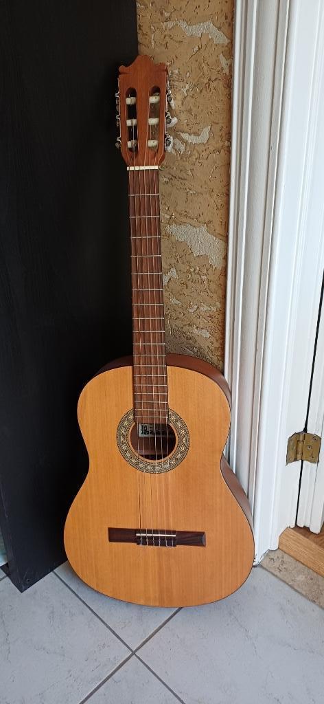 Klassieke Gitaar Cimar by Ibanez – Model MC-80, Muziek en Instrumenten, Snaarinstrumenten | Gitaren | Akoestisch, Zo goed als nieuw