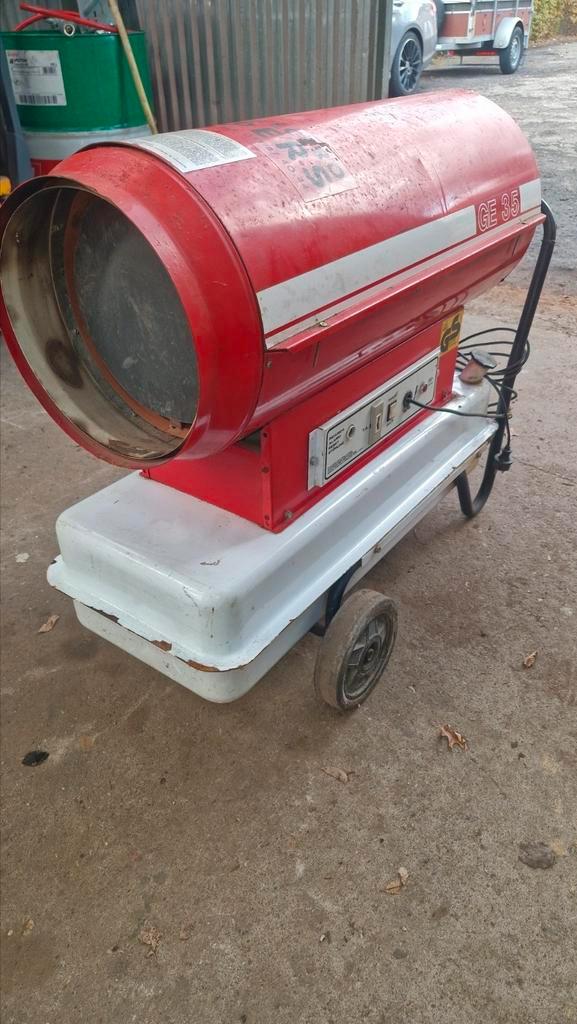 Warmte kanon, Doe-het-zelf en Bouw, Verwarming en Radiatoren, Zo goed als nieuw, Ophalen