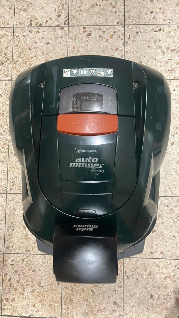 Automower 220 ac, Tuin en Terras, Robotmaaiers, Gebruikt, Ophalen of Verzenden