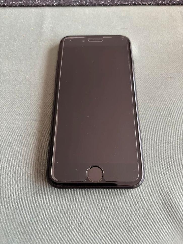 iPhone SE (2020) 64GB Zwart - Goede Staat!, Télécoms, Téléphonie mobile | Apple iPhone, Comme neuf, 64 GB, Sans abonnement, Sans simlock
