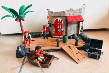 Playmobil: île de pirates (bon etat) beschikbaar voor biedingen