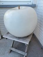 Grote, zware appel 50 op 50 cm, Ophalen, Zo goed als nieuw