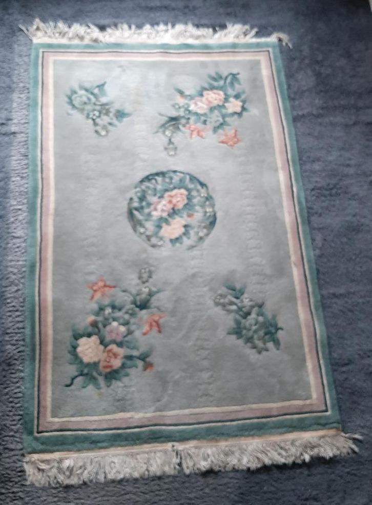 Chinees tapijt medium formaat 209 cm x 126 cm, Huis en Inrichting, Stoffering | Tapijten en Vloerkleden, Gebruikt, 100 tot 150 cm