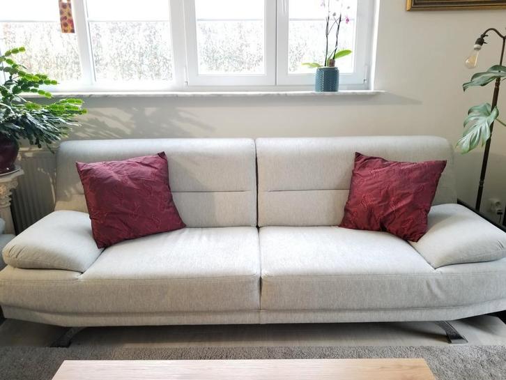 Ecclectic red cushions kussens (nieuw), Huis en Inrichting, Woonaccessoires | Kussens, Zo goed als nieuw, Rood, Vierkant, Ophalen of Verzenden