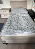Eenpersoonsbed met matras, lattenbodem en nachtkastjes, Ophalen, Gebruikt, 200 cm, Matras