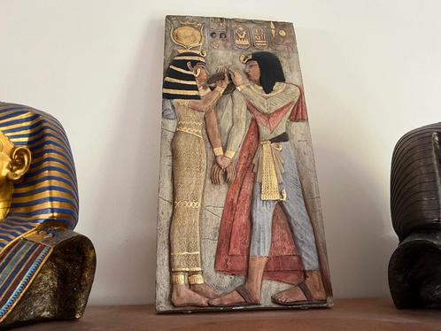 Egyptische bas-relief/plaquette GROOT polycolore nieuwstaat., Antiquités & Art, Art | Art non-occidental, Enlèvement