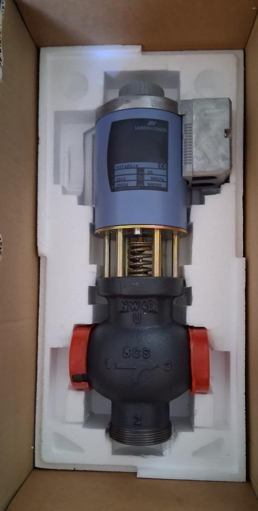 Nieuwe Siemens / Landis & Staefa M3P40G/A regelklep DN40, Doe-het-zelf en Bouw, Overige Doe-Het-Zelf en Bouw, Nieuw, Ophalen