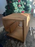 Bijzettafeltje uit vol hout, Huis en Inrichting, Ophalen, Gebruikt, Vierkant, Hout