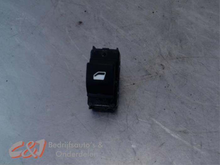 Elektrisch Raam Schakelaar van een Peugeot Expert, Auto-onderdelen, Dashboard en Schakelaars, Peugeot, Gebruikt, 3 maanden garantie