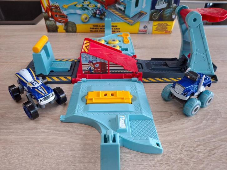 Blaze en de monsterwielen - Tune en Jump Garage (FHV41), Kinderen en Baby's, Speelgoed |Speelgoedvoertuigen, Gebruikt, Ophalen of Verzenden